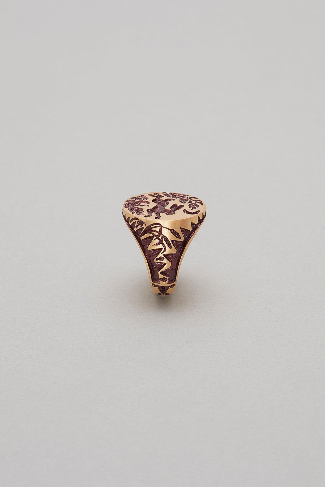Hand engraved Hare & Trap signet ring in silver with blue detailing of a hare escaping under the moon and floral motifs