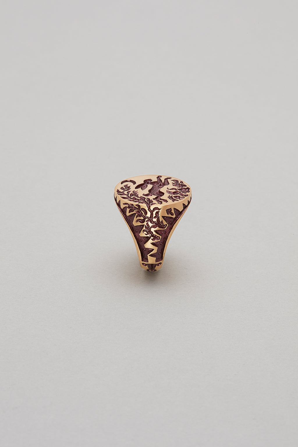 Hand engraved Hare & Trap signet ring in silver with blue detailing of a hare escaping under the moon and floral motifs
