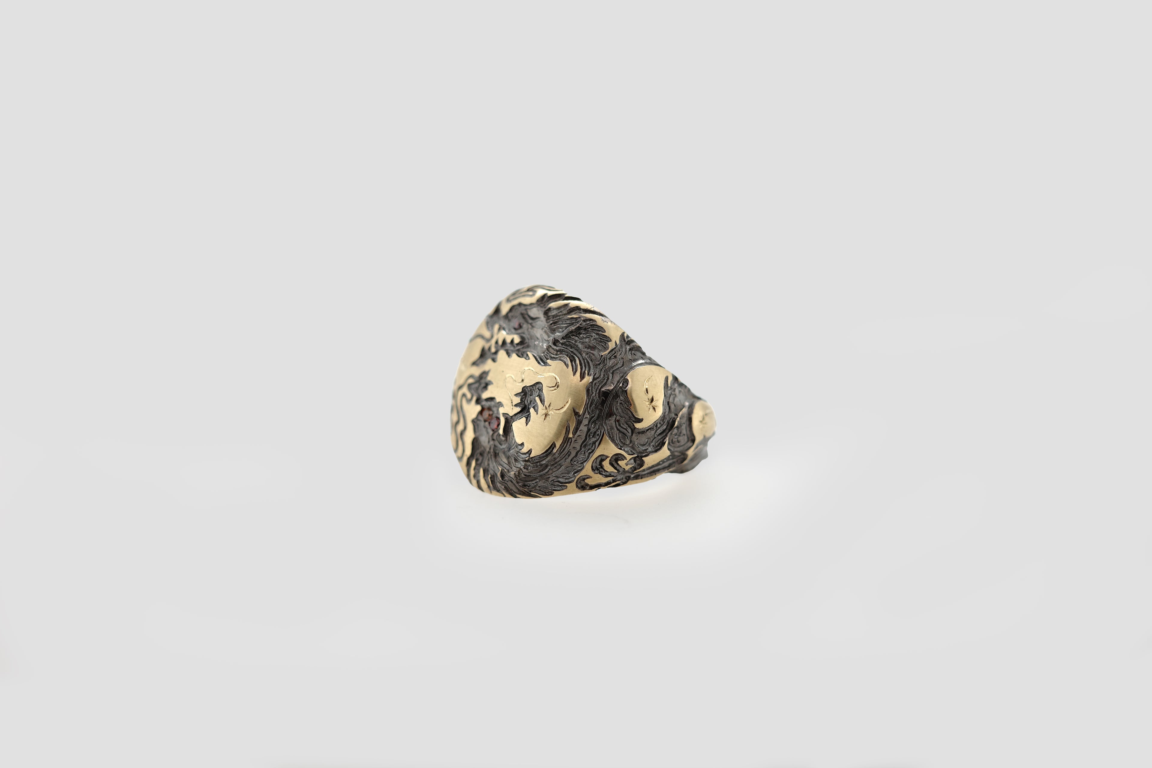2 Dragons Ring