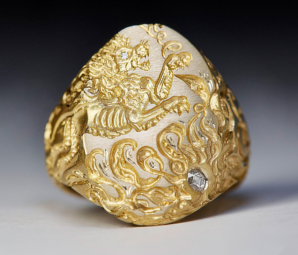 lion gold ring