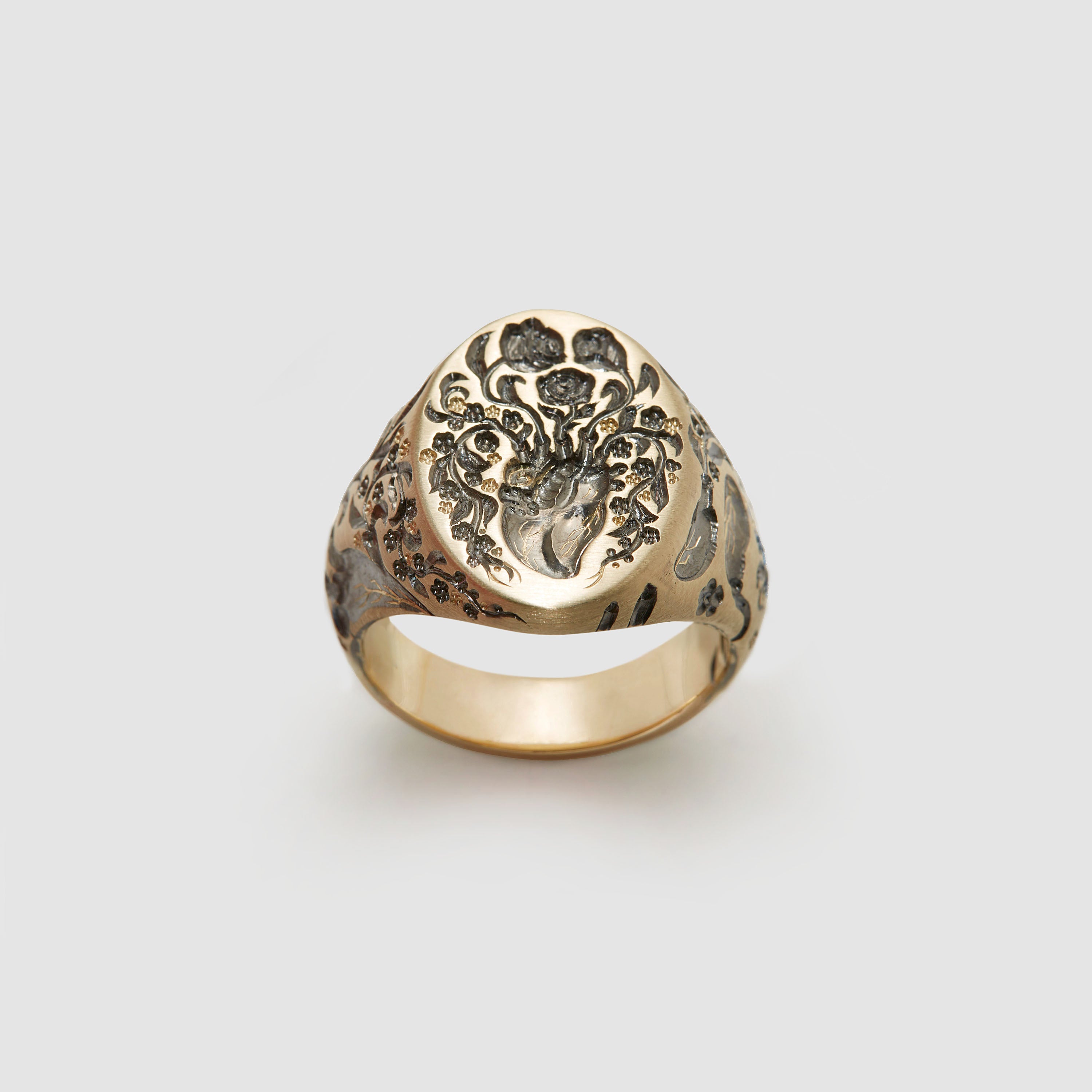 A signet sale ring