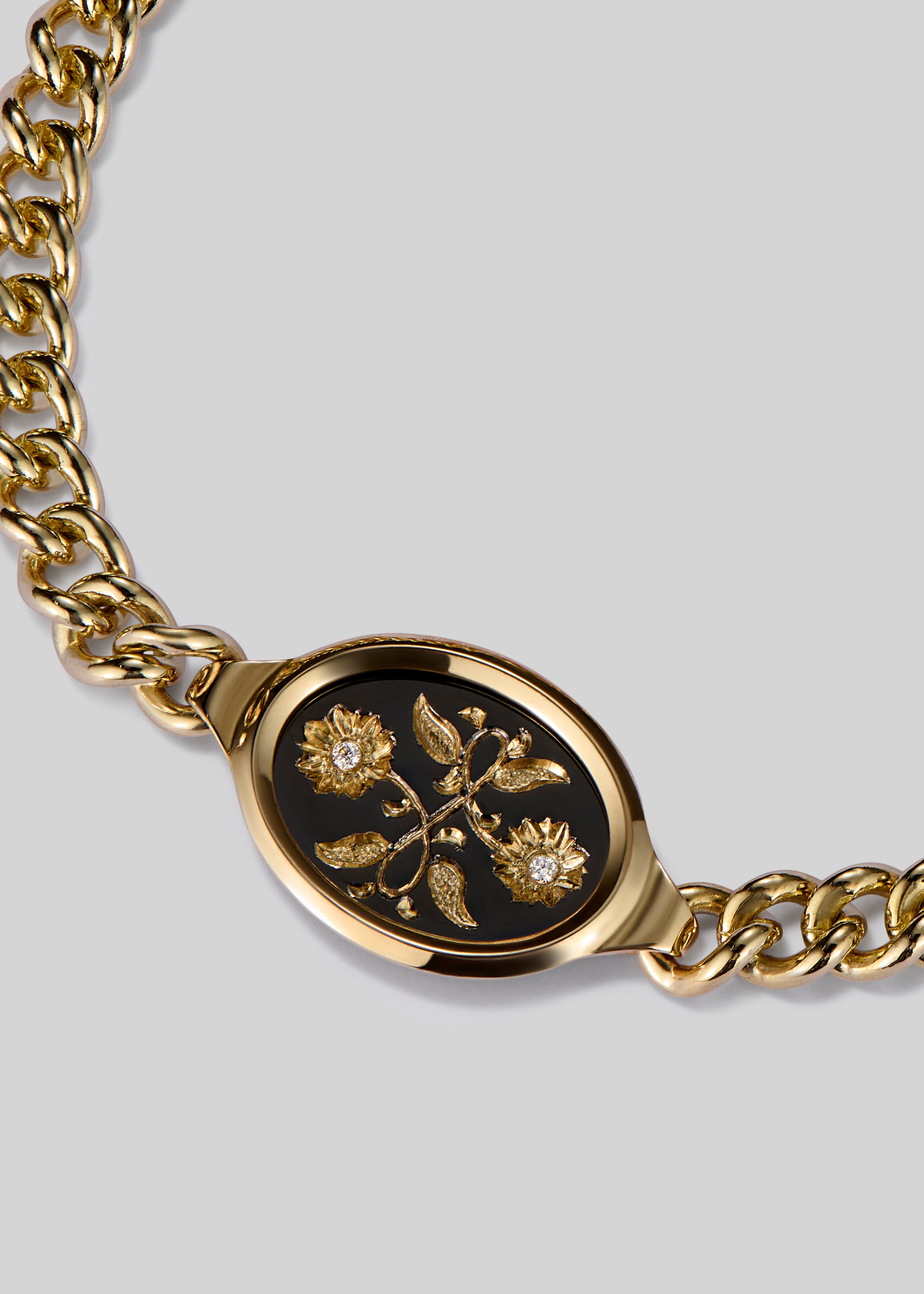 Medium Daisy Frame Bracelet