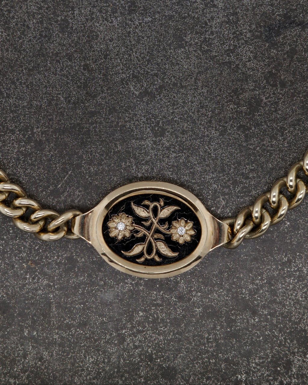 Medium Daisy Frame Bracelet