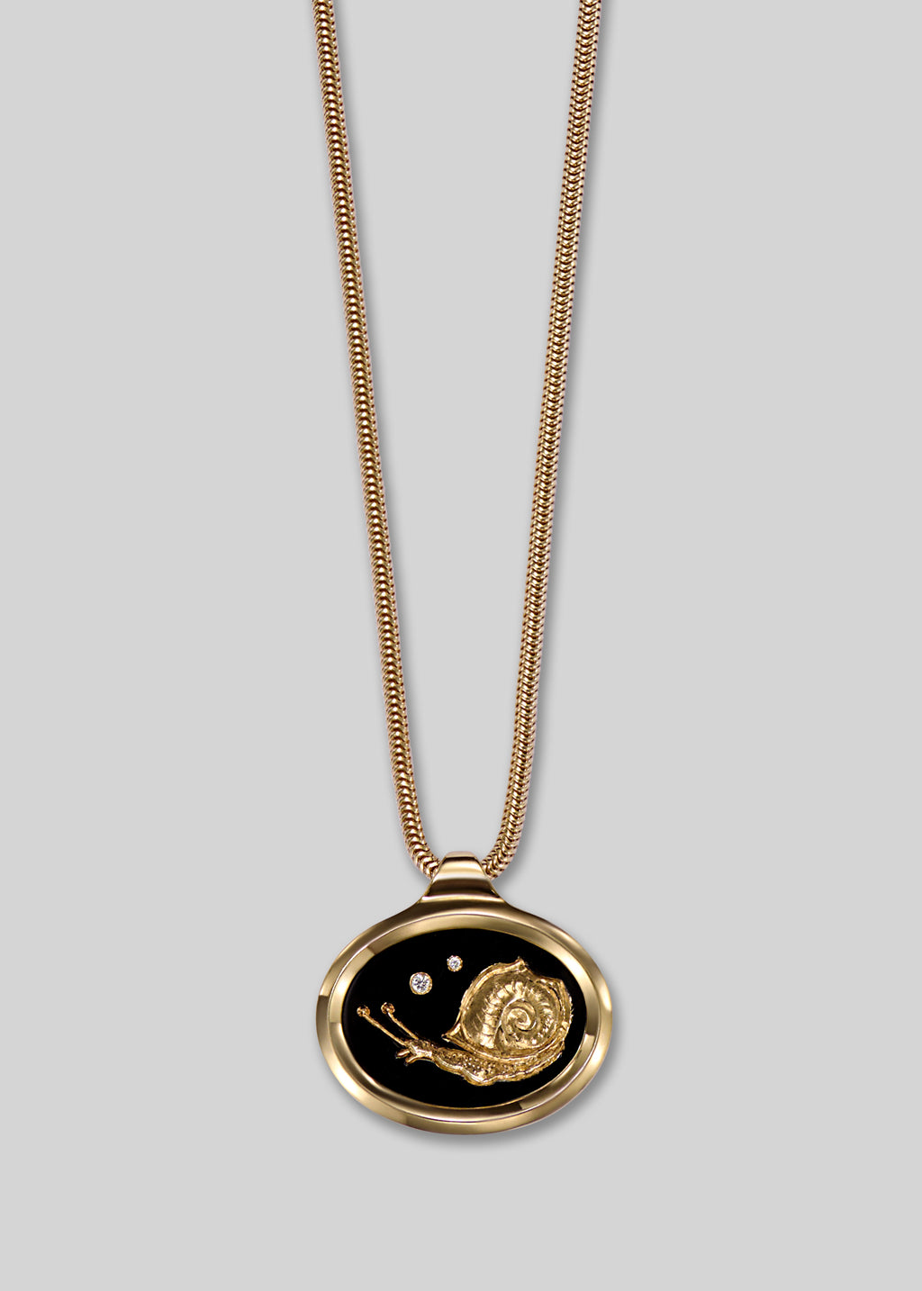 Medium Frame Pendant East-West