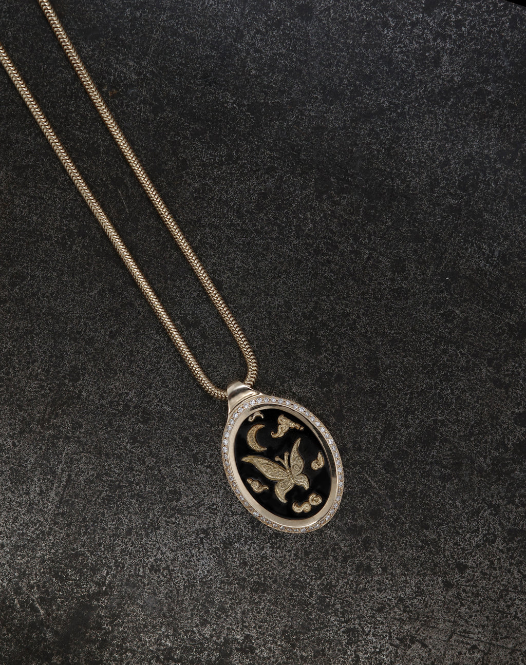 Medium Pavé Frame Pendant