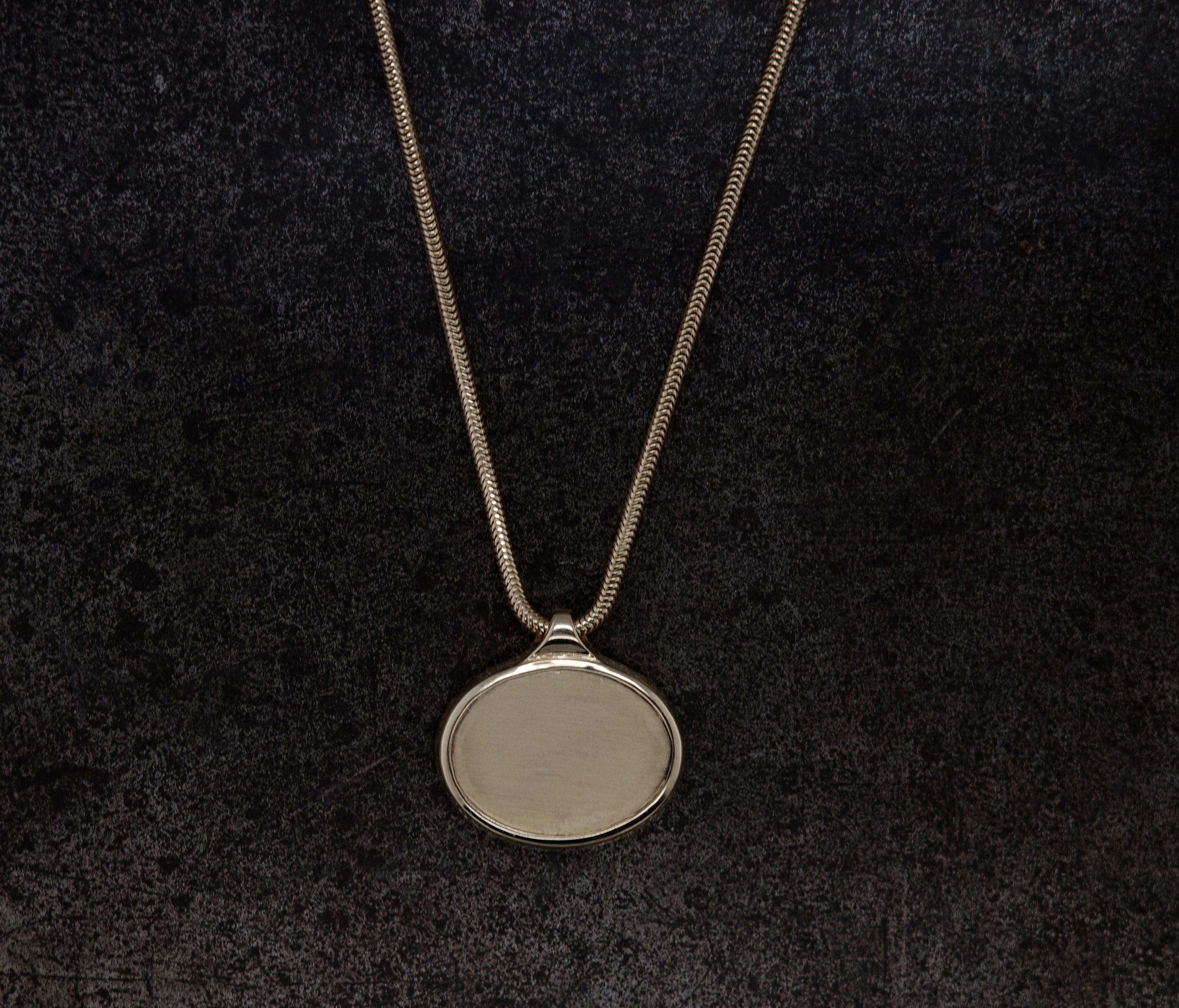 Medium Pavé Frame Pendant