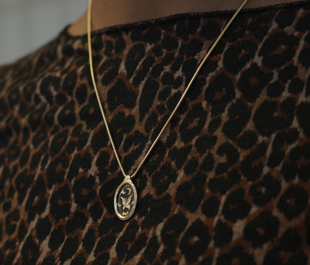 Medium Pavé Frame Pendant