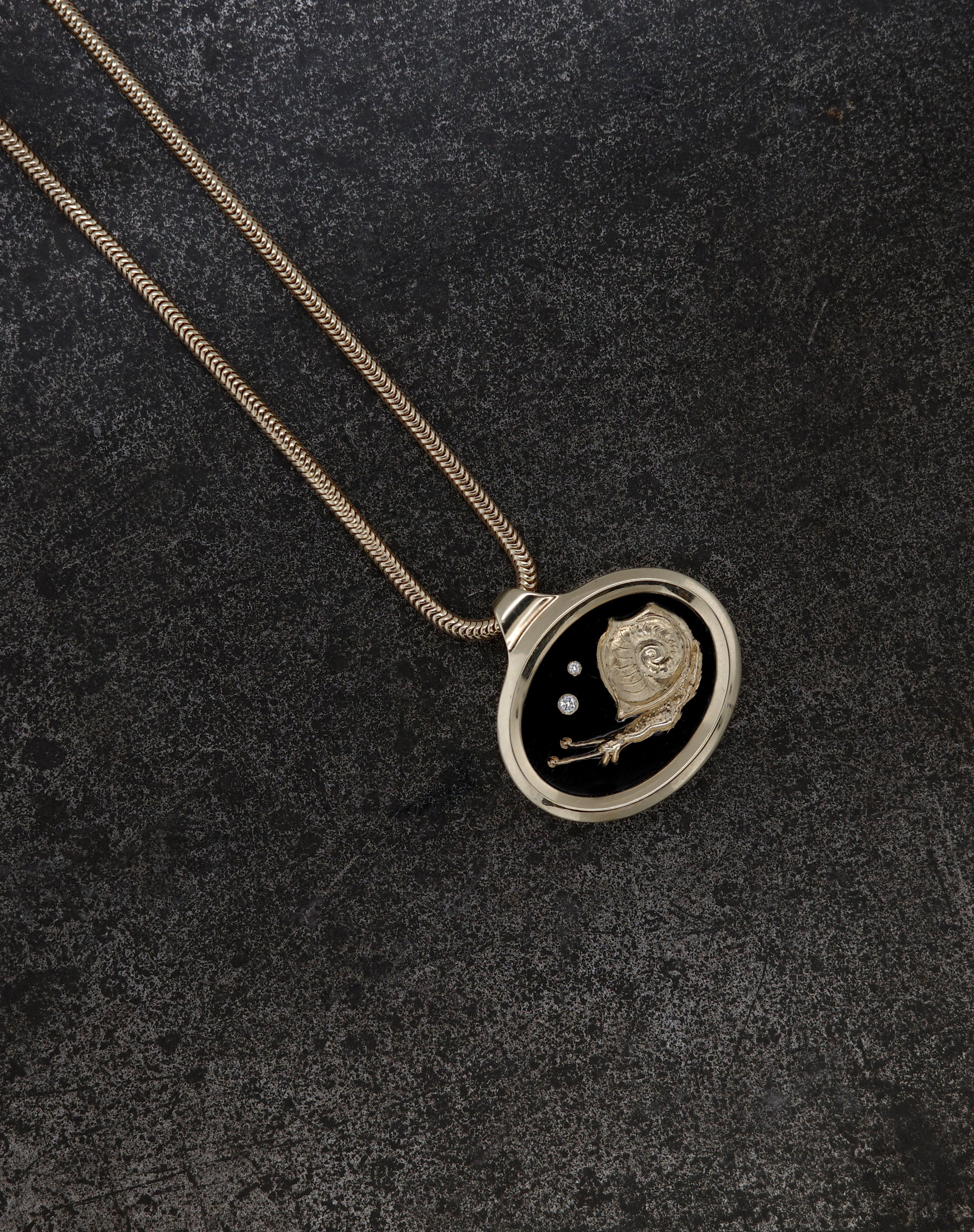 Medium Snail Frame Pendant