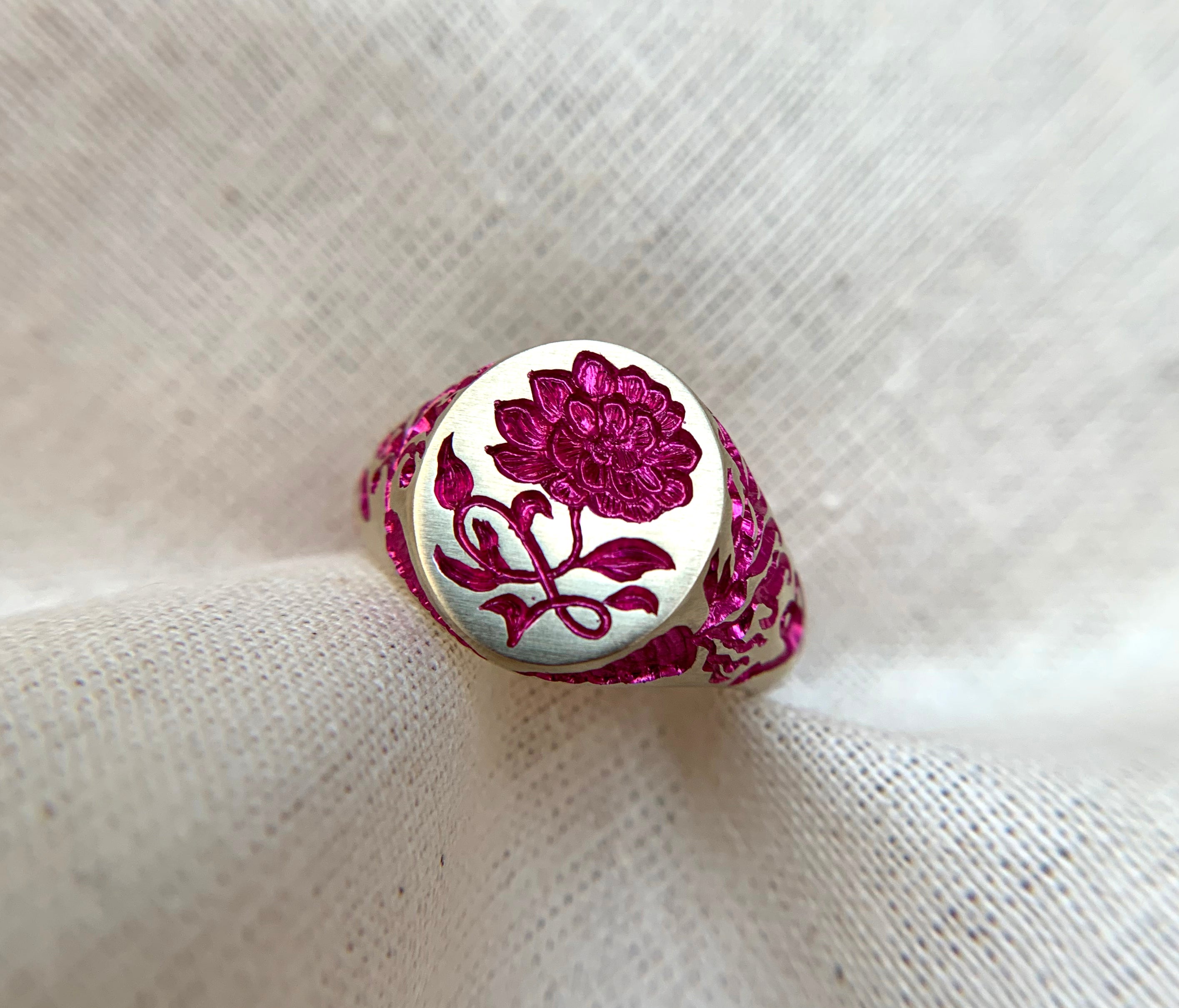 Peony Signet