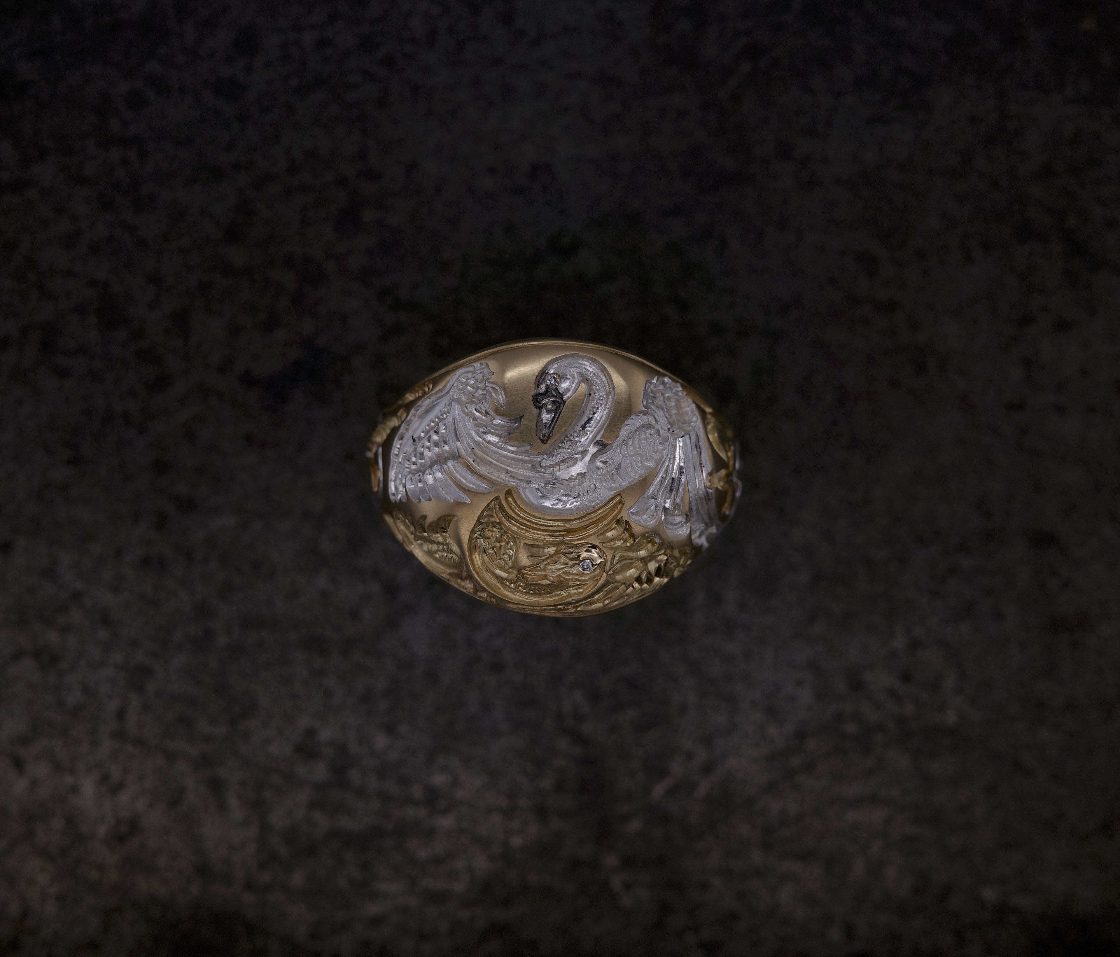 Heavyweight Swan Signet Ring