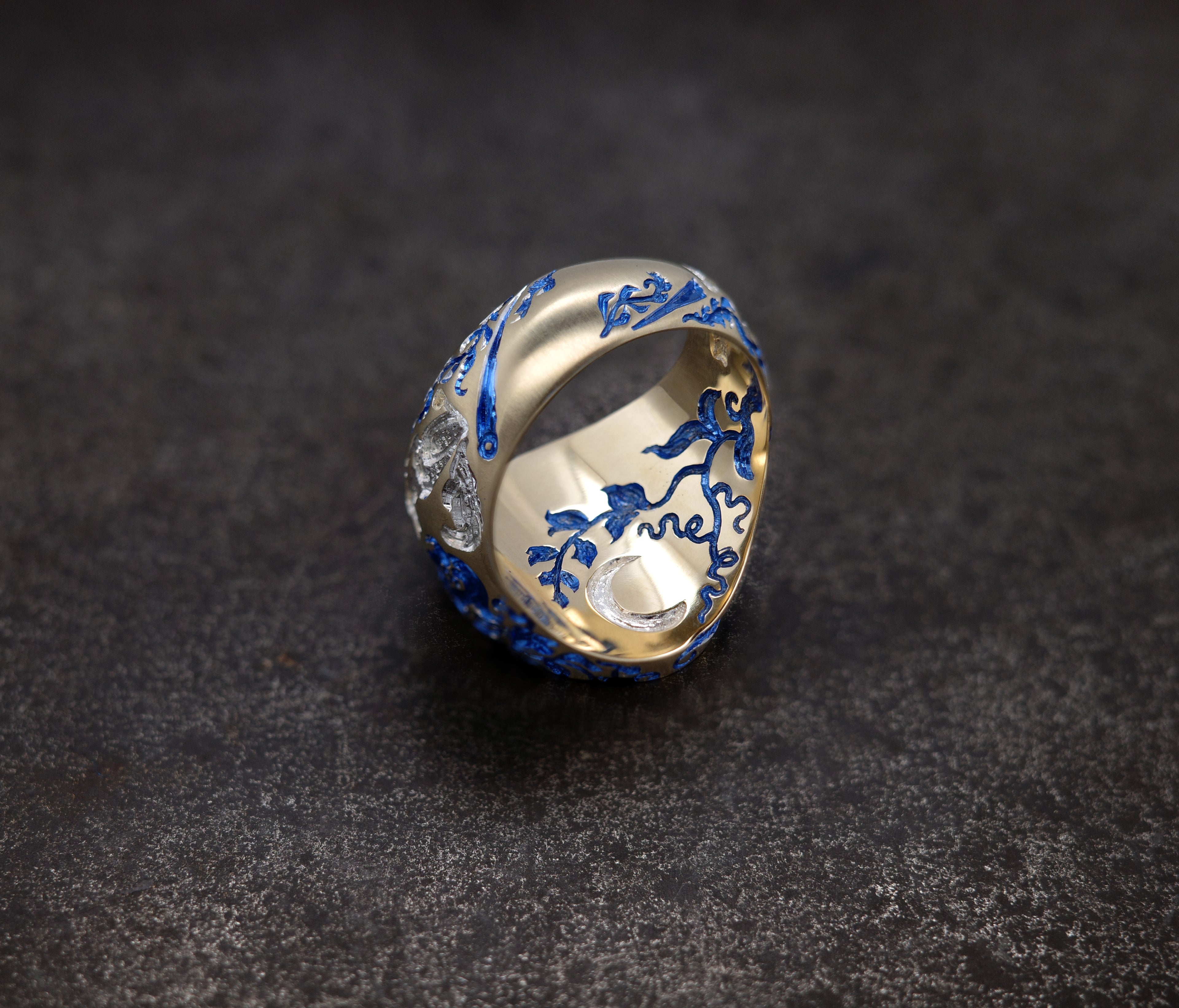 Moon Rabbit Signet Ring Blue