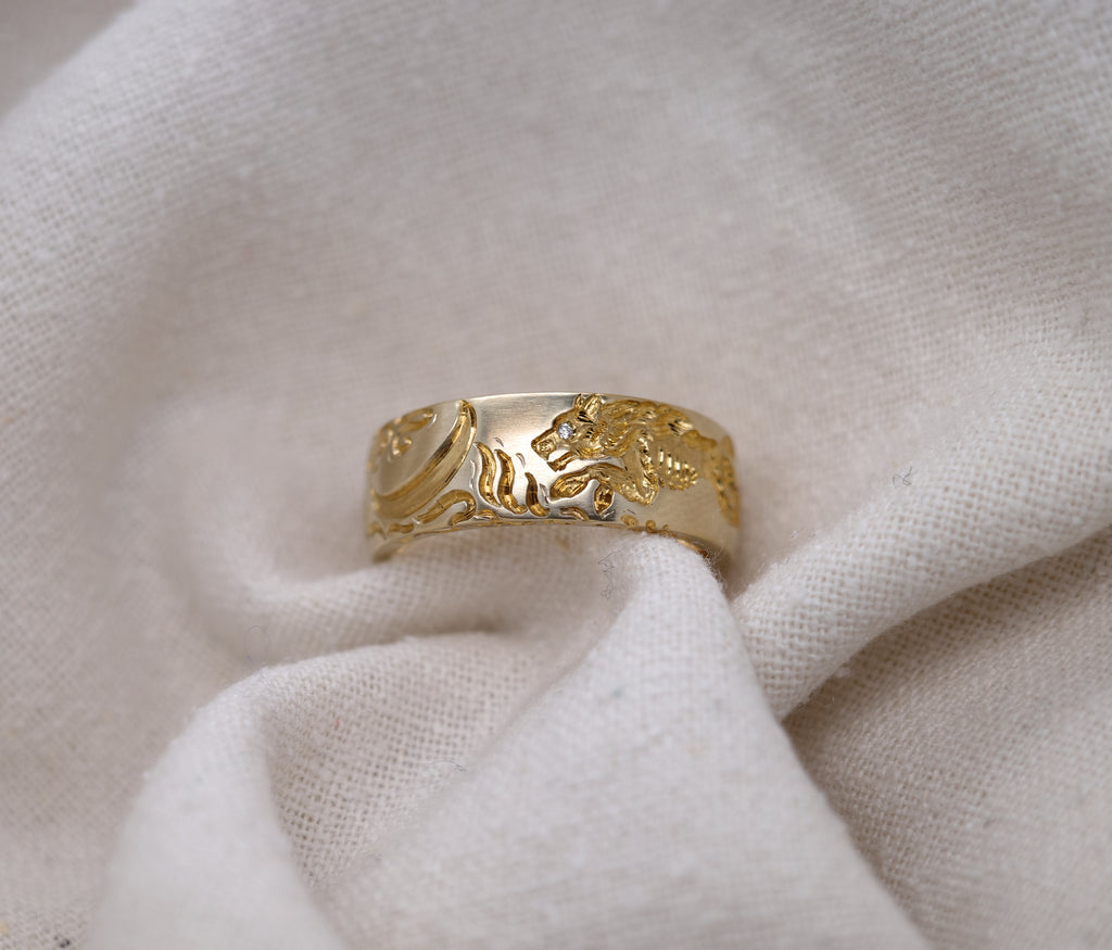 Wolf Band Ring