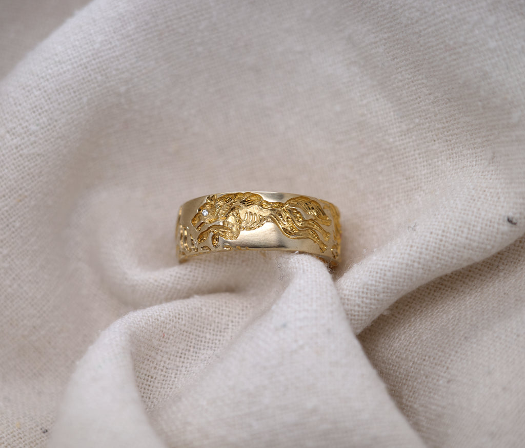 Wolf Band Ring