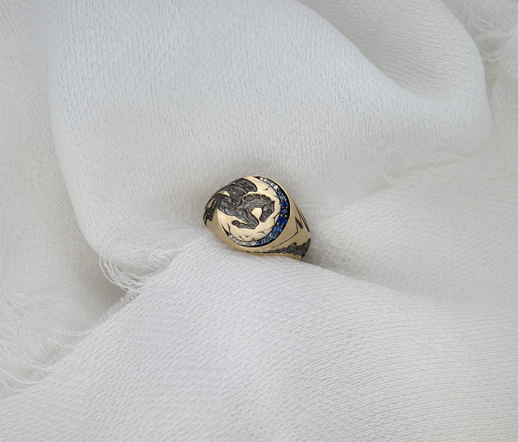 Mini Horse Signet Ring